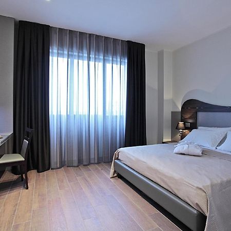 Grand Hotel Форлі Екстер'єр фото
