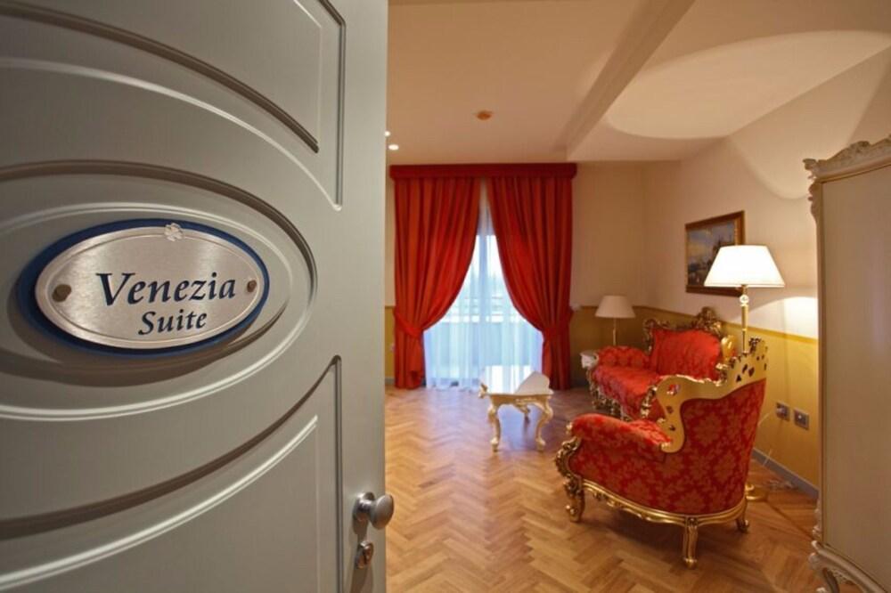 Grand Hotel Форлі Екстер'єр фото