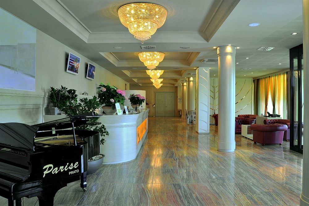 Grand Hotel Форлі Екстер'єр фото