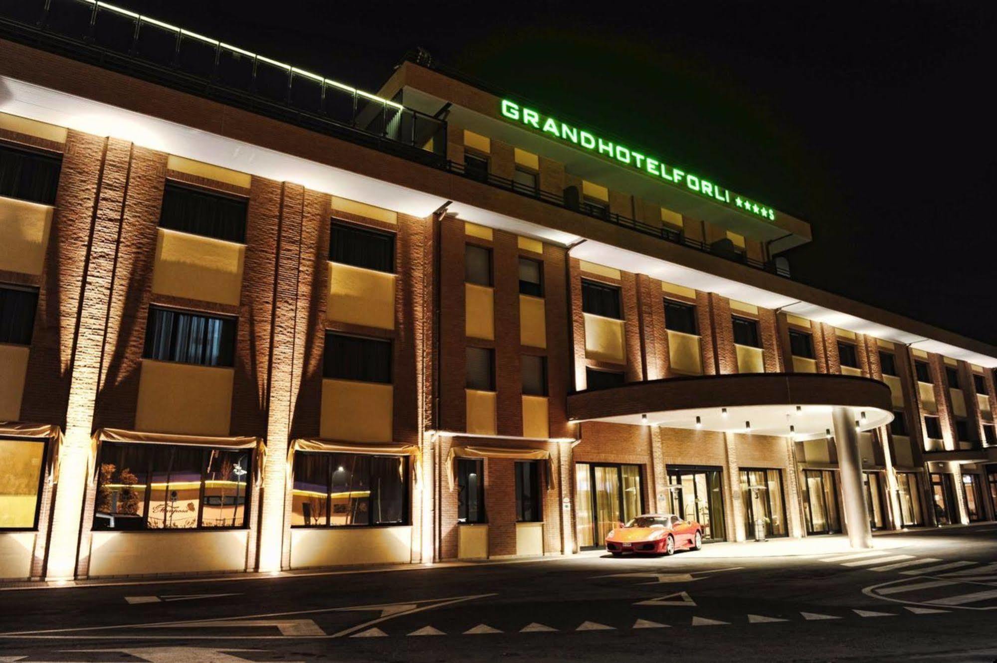 Grand Hotel Форлі Екстер'єр фото