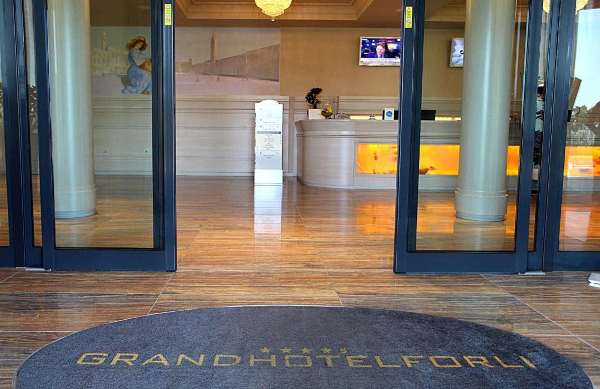 Grand Hotel Форлі Екстер'єр фото